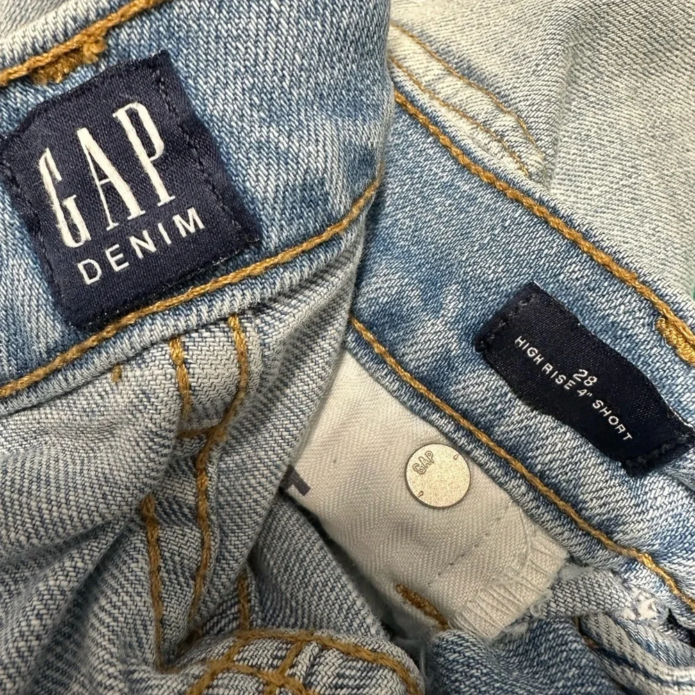 GAP High rise 4
